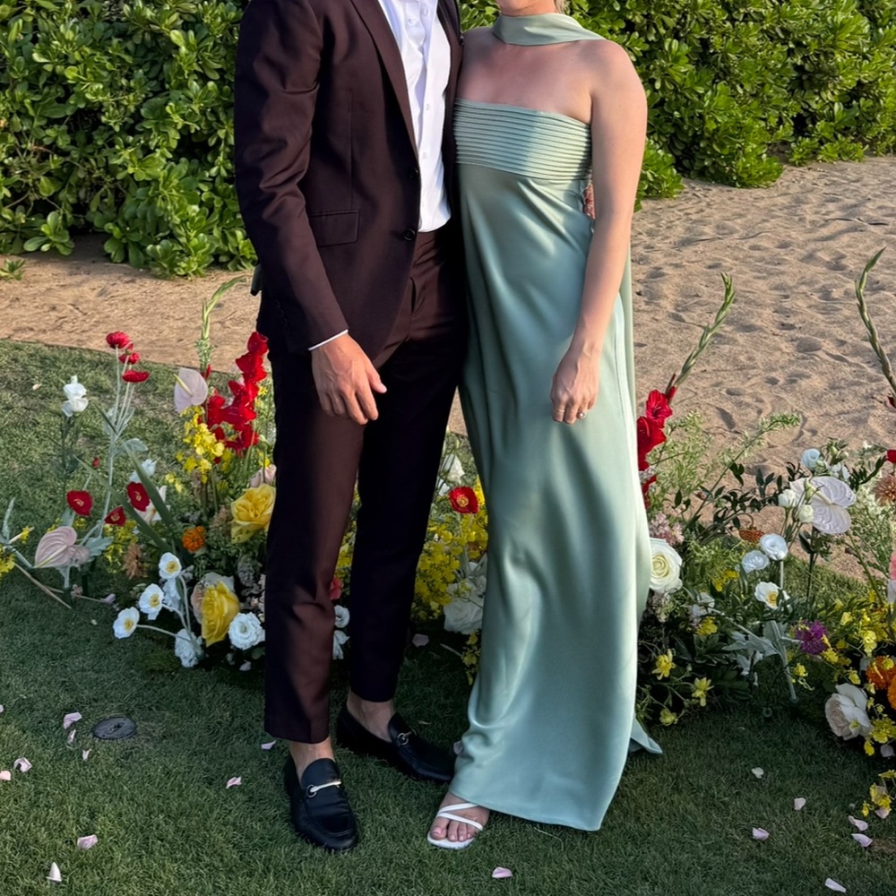 Runaway The Label Elsa Maxi Dress in Sage - Picture 4 of 4